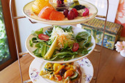ピザパンランチ(チョリソーと彩り野菜のカレー風味 )